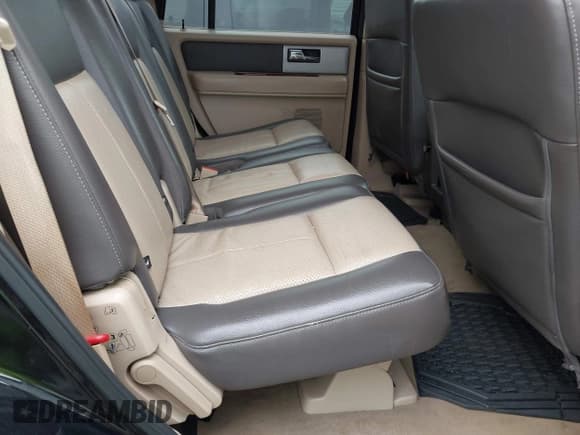 ✅ 2007 Ford Expedition Eddie Bauer • VIN: 1FMFU175X7LA72964 • Лот: 42980004. Опубликован ранее на IAAI с пробегом 317 904 миль. Бесплатный доступ к архиву аукционных продаж из США и подробный отчёт об истории автомобиля на DreamBid. Изображение 8.