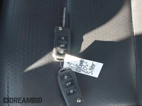 ✅ 2012 Volkswagen Eos Komfort • VIN: WVWBW7AH5CV013113 • Lot: 43471186. Listed on IAAI with 96,961 mi. Free auction sales archive from the USA and detailed vehicle history report at DreamBid. Image 11.