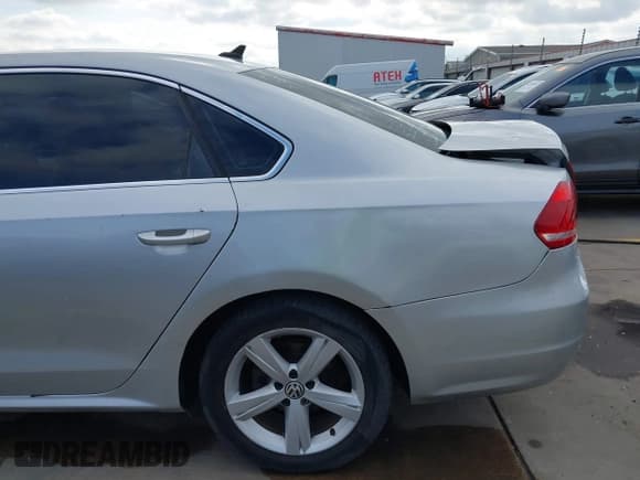 ✅ 2013 Volkswagen Passat SE • VIN: 1VWBP7A39DC034221 • Lot: 43707852. Listed on IAAI with 159,151 mi. Free auction sales archive from the USA and detailed vehicle history report at DreamBid. Image 21.