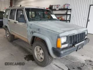 ✅ 1988 Jeep Cherokee • VIN: 1JCMR7814JT227476 • Lot: 42426942. Listed on IAAI with 221,716 mi. Free auction sales archive from the USA and detailed vehicle history report at DreamBid. Image 1.