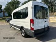 ✅ 2017 Ford Transit XL • VIN: 1FDZX2CM0HKA42015 • Lot: 64076855. Wystawiony na Copart z przebiegiem 252 406 mil. Bezpłatny archiwum sprzedaży aukcyjnych z USA i szczegółowy raport historii pojazdu na DreamBid. Zdjęcie 2.