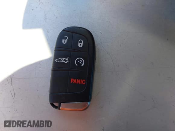 ✅ 2020 Dodge Challenger R/T • VIN: 2C3CDZBT5LH155077 • Lot: 43560315. Wystawiony na IAAI z przebiegiem 83 535 mil. Bezpłatny archiwum sprzedaży aukcyjnych z USA i szczegółowy raport historii pojazdu na DreamBid. Zdjęcie 11.