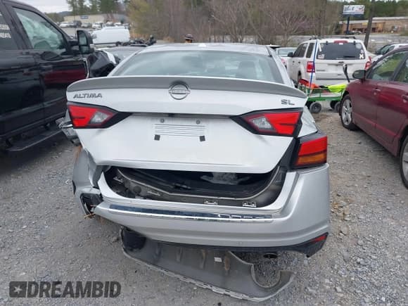 ✅ 2023 Nissan Altima SL • VIN: 1N4BL4EV2PN381834 • Лот: 41812202. Опубликован ранее на IAAI с пробегом 32 182 миль. Бесплатный доступ к архиву аукционных продаж из США и подробный отчёт об истории автомобиля на DreamBid. Изображение 16.