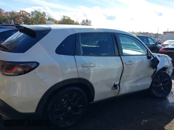 ✅ 2025 Honda HR-V Sport • VIN: 3CZRZ2H51SM724153 • Lot: 43542676. Wystawiony na IAAI z przebiegiem 10 378 mil. Bezpłatny archiwum sprzedaży aukcyjnych z USA i szczegółowy raport historii pojazdu na DreamBid. Zdjęcie 12.