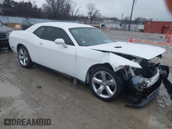 ✅ 2013 Dodge Challenger Rallye Redline • VIN: 2C3CDYAG3DH676556 • Lot: 41237128. Wystawiony na IAAI z przebiegiem 60 472 mil. Bezpłatny archiwum sprzedaży aukcyjnych z USA i szczegółowy raport historii pojazdu na DreamBid. Zdjęcie 1.