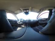 ✅ 2024 Mazda CX-50 S Preferred • VIN: 7MMVABBM2RN207262 • Lot: 43176843. Wystawiony na IAAI z przebiegiem 14 908 mil. Bezpłatny archiwum sprzedaży aukcyjnych z USA i szczegółowy raport historii pojazdu na DreamBid. Zdjęcie 19.