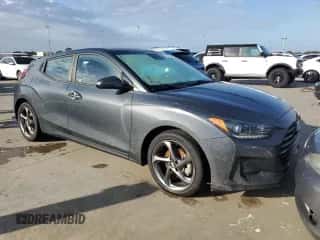 2019 Hyundai Veloster 2.0 с VIN KMHTG6AF3KU017994, выставлен на аукционе Copart как лот 75121454 с пробегом 42 954 миль миль и На запчасти • Non repairable. История ставок и продаж доступна на DreamBid. Изображение 4.