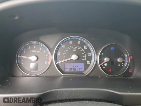 ✅ 2007 Hyundai Santa Fe SE • VIN: 5NMSH13E97H086658 • Лот: 85554975. Опубликован ранее на Copart с пробегом 187 517 миль. Бесплатный доступ к архиву аукционных продаж из США и подробный отчёт об истории автомобиля на DreamBid. Изображение 9.