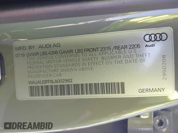 ✅ 2020 Audi A3 Premium • VIN: WAUAUGFFXLA002962 • Lot: 42138035. Wystawiony na IAAI z przebiegiem 22 456 mil. Bezpłatny archiwum sprzedaży aukcyjnych z USA i szczegółowy raport historii pojazdu na DreamBid. Zdjęcie 9.