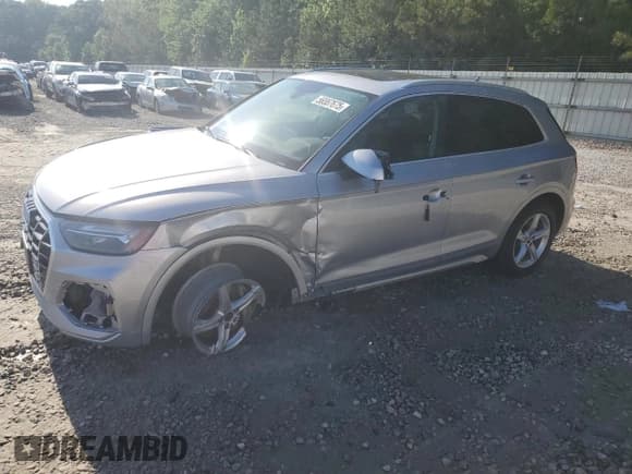 ✅ 2023 Audi Q5 Premium • VIN: WA1ABAFY2P2048917 • Lot: 56557675. Wystawiony na Copart z przebiegiem 59 113 mil. Bezpłatny archiwum sprzedaży aukcyjnych z USA i szczegółowy raport historii pojazdu na DreamBid. Zdjęcie 1.