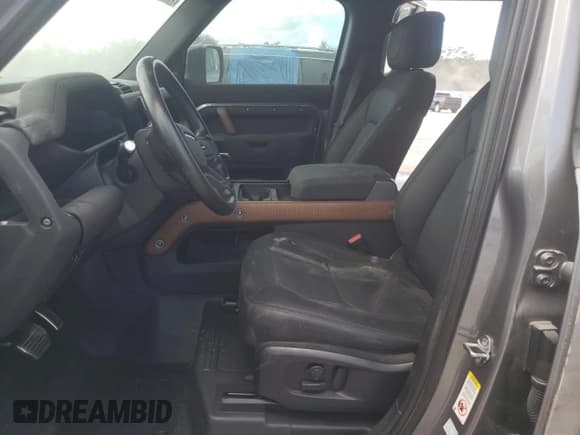 ✅ 2023 Land Rover Defender X • VIN: SALEXEEU6P2136280 • Lot: 77014604. Listed on Copart with 27,736 mi. Free auction sales archive from the USA and detailed vehicle history report at DreamBid. Image 7.