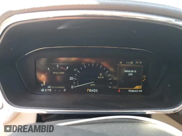 ✅ 2018 Lincoln Continental Reserve • VIN: 1LN6L9NP4J5601133 • Lot: 86799135. Wystawiony na Copart z przebiegiem 93 464 mil. Bezpłatny archiwum sprzedaży aukcyjnych z USA i szczegółowy raport historii pojazdu na DreamBid. Zdjęcie 9.