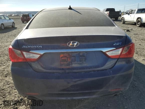 ✅ 2012 Hyundai Sonata Limited • VIN: 5NPEC4AB8CH404899 • Lot: 72149784. Listed on Copart with 121,576 mi. Free auction sales archive from the USA and detailed vehicle history report at DreamBid. Image 6.