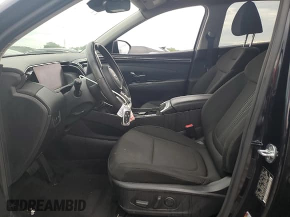 ✅ 2022 Hyundai Tucson N Line • VIN: KM8JFCAE2NU106945 • Lot: 66499724. Wystawiony na Copart z przebiegiem 19 968 mil. Bezpłatny archiwum sprzedaży aukcyjnych z USA i szczegółowy raport historii pojazdu na DreamBid. Zdjęcie 7.