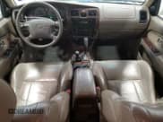 ✅ 2001 Toyota 4Runner Limited • VIN: JT3HN87R110344207 • Lot: 71828165. Listed on Copart with 233,931 mi. Free auction sales archive from the USA and detailed vehicle history report at DreamBid. Image 8.