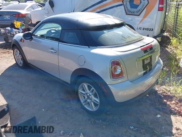✅ 2012 MINI Coupe • VIN: WMWSX1C57CT300216 • Лот: 42592431. Опубликован ранее на IAAI с пробегом 66 030 миль. Бесплатный доступ к архиву аукционных продаж из США и подробный отчёт об истории автомобиля на DreamBid. Изображение 3.