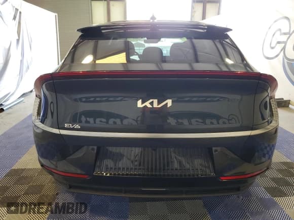 ✅ 2024 Kia EV6 Wind • VIN: KNDC34LA0R5183688 • Лот: 70425644. Опубликован ранее на Copart с пробегом 2 300 миль. Бесплатный доступ к архиву аукционных продаж из США и подробный отчёт об истории автомобиля на DreamBid. Изображение 6.