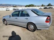 ✅ 2000 Mercedes-Benz C 230/260/280/320 • VIN: WDBHA29G7YA862910 • Lot: 71376664. Wystawiony na Copart z przebiegiem Nie podano. Bezpłatny archiwum sprzedaży aukcyjnych z USA i szczegółowy raport historii pojazdu na DreamBid. Zdjęcie 2.