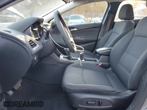 ✅ 2018 Chevrolet Cruze LT • VIN: 1G1BE5SM6J7198950 • Лот: 92197095. Опубликован ранее на Copart с пробегом 104 998 миль. Бесплатный доступ к архиву аукционных продаж из США и подробный отчёт об истории автомобиля на DreamBid. Изображение 7.