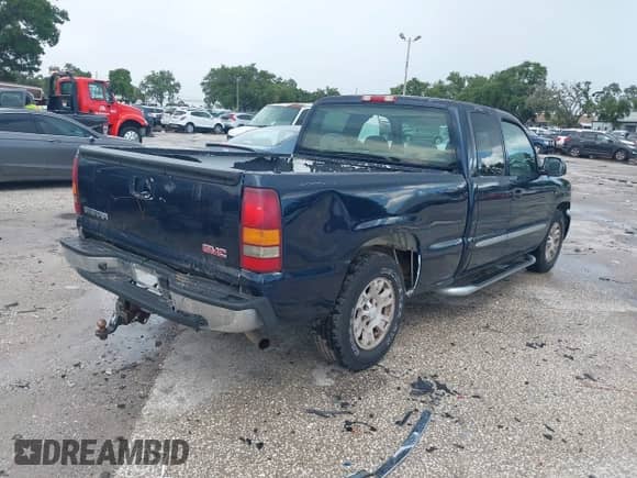 2007 GMC Sierra 1500 SLE1 with VIN 1GTEC19Z47Z162322, listed as a IAAI auction lot 42550133 with 130,223 mi miles and . Bid and sale history available at DreamBid. Image 4.