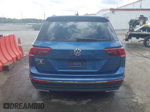 ✅ 2020 Volkswagen Tiguan SE • VIN: 3VV3B7AX6LM129522 • Lot: 43391338. Listed on IAAI with 36,047 mi. Free auction sales archive from the USA and detailed vehicle history report at DreamBid. Image 16.