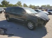 ✅ 2016 Chrysler Town & Country Touring • VIN: 2C4RC1BGXGR301180 • Lot: 80942375. Wystawiony na Copart z przebiegiem Nie podano. Bezpłatny archiwum sprzedaży aukcyjnych z USA i szczegółowy raport historii pojazdu na DreamBid. Zdjęcie 4.