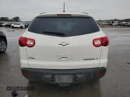 ✅ 2011 Chevrolet Traverse 1LT • VIN: 1GNKRGED7BJ395060 • Lot: 89890195. Wystawiony na Copart z przebiegiem 219 950 mil. Bezpłatny archiwum sprzedaży aukcyjnych z USA i szczegółowy raport historii pojazdu na DreamBid. Zdjęcie 6.