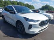 ✅ 2024 Ford Escape ST-Line • VIN: 1FMCU0MN1RUA89781 • Лот: 43157081. Опубликован ранее на IAAI с пробегом 12 699 миль. Бесплатный доступ к архиву аукционных продаж из США и подробный отчёт об истории автомобиля на DreamBid. Изображение 1.