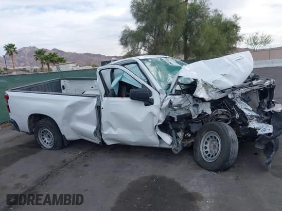 ✅ 2019 Chevrolet Silverado 1500 Work Truck • VIN: 3GCNWAEH8KG282699 • Lot: 41900245. Wystawiony na IAAI z przebiegiem Nie podano. Bezpłatny archiwum sprzedaży aukcyjnych z USA i szczegółowy raport historii pojazdu na DreamBid. Zdjęcie 12.