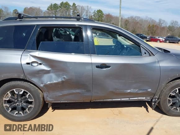 ✅ 2019 Nissan Pathfinder S • VIN: 5N1DR2MM3KC623917 • Lot: 41661193. Listed on IAAI with 92,345 mi. Free auction sales archive from the USA and detailed vehicle history report at DreamBid. Image 13.