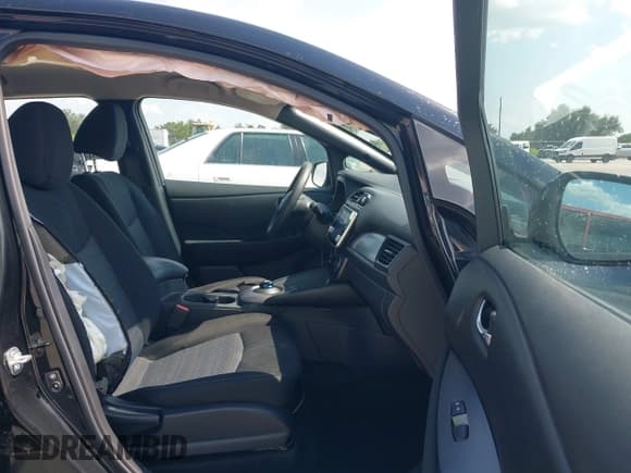 ✅ 2023 Nissan LEAF S • VIN: 1N4AZ1BV1PC557622 • Lot: 42995720. Listed on IAAI with 27,174 mi. Free auction sales archive from the USA and detailed vehicle history report at DreamBid. Image 5.