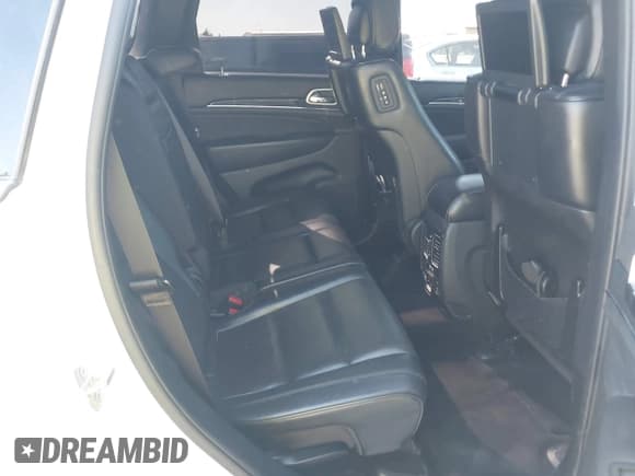 ✅ 2015 Jeep Grand Cherokee Overland • VIN: 1C4RJFCG7FC174719 • Лот: 42076540. Опубликован ранее на IAAI с пробегом 160 856 миль. Бесплатный доступ к архиву аукционных продаж из США и подробный отчёт об истории автомобиля на DreamBid. Изображение 8.