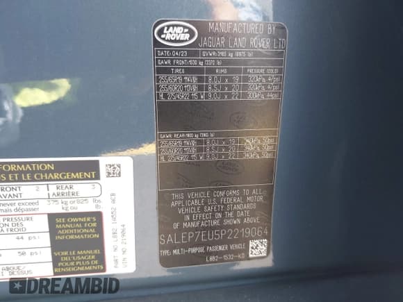 ✅ 2023 Land Rover Defender SE • VIN: SALEP7EU5P2219064 • Lot: 42220034. Listed on IAAI with 15,184 mi. Free auction sales archive from the USA and detailed vehicle history report at DreamBid. Image 9.