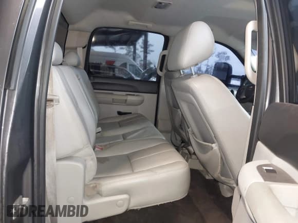 ✅ 2011 Chevrolet Silverado 2500HD LT • VIN: 1GC1KXCG9BF100288 • Lot: 43818600. Listed on IAAI with 246,365 mi. Free auction sales archive from the USA and detailed vehicle history report at DreamBid. Image 8.