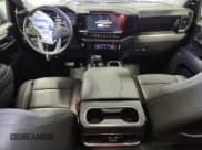 ✅ 2024 GMC Sierra 1500 SLT • VIN: 3GTUUDEL4RG372532 • Лот: 82303435. Опубликован ранее на Copart с пробегом 12 726 миль. Бесплатный доступ к архиву аукционных продаж из США и подробный отчёт об истории автомобиля на DreamBid. Изображение 8.