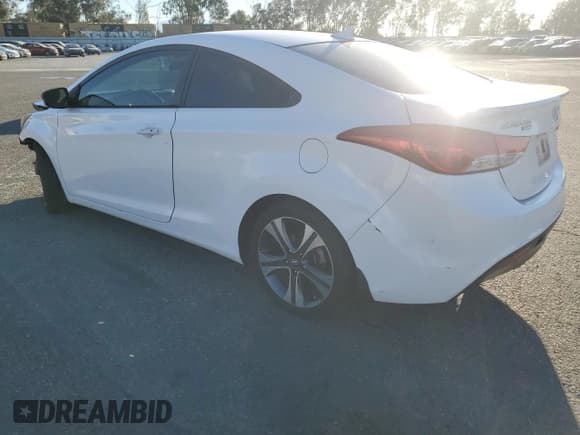 ✅ 2013 Hyundai Elantra SE • VIN: KMHDH6AE3DU012337 • Lot: 80048884. Listed on Copart with 171,714 mi. Free auction sales archive from the USA and detailed vehicle history report at DreamBid. Image 2.