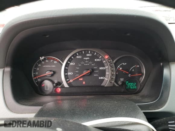 ✅ 2004 Honda Pilot EX • VIN: 2HKYF184X4H544819 • Lot: 82773965. Listed on Copart with 177,699 mi. Free auction sales archive from the USA and detailed vehicle history report at DreamBid. Image 9.