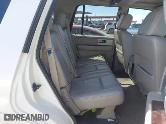 ✅ 2008 Ford Expedition Limited • VIN: 1FMFU19568LA06913 • Lot: 42324971. Listed on IAAI with 154,271 mi. Free auction sales archive from the USA and detailed vehicle history report at DreamBid. Image 8.