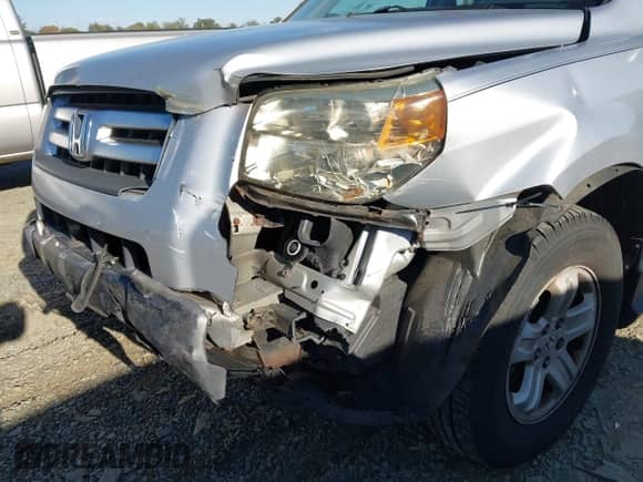 2006 Honda Pilot LX with VIN 5FNYF28136B002930, listed as a IAAI auction lot 43488539 with 131,958 mi miles and . Bid and sale history available at DreamBid. Image 6.