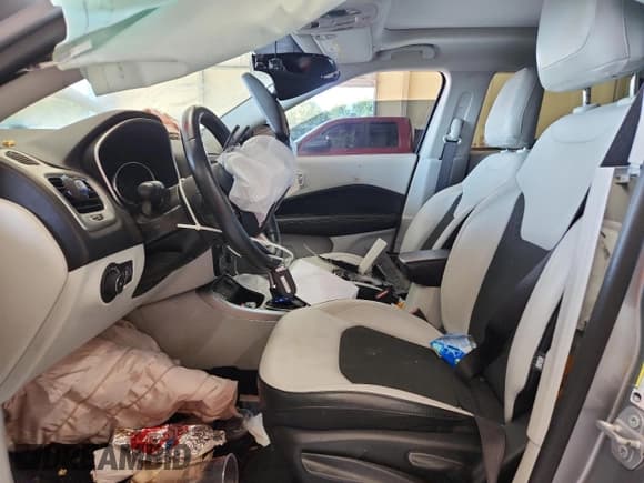 ✅ 2019 Jeep Compass Latitude • VIN: 3C4NJCBB4KT730650 • Лот: 68574815. Опубликован ранее на Copart с пробегом 64 868 миль. Бесплатный доступ к архиву аукционных продаж из США и подробный отчёт об истории автомобиля на DreamBid. Изображение 7.