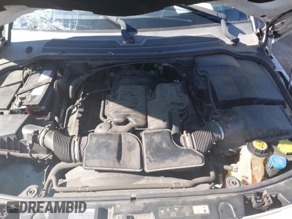 ✅ 2011 Land Rover LR4 Lux • VIN: SALAK2D4XBA565272 • Lot: 84624795. Wystawiony na Copart z przebiegiem 236 331 mil. Bezpłatny archiwum sprzedaży aukcyjnych z USA i szczegółowy raport historii pojazdu na DreamBid. Zdjęcie 7.