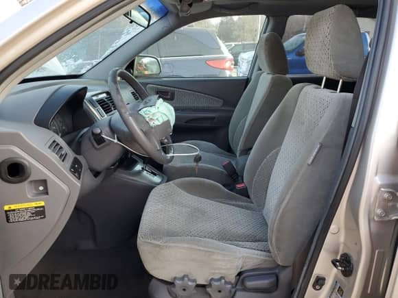 ✅ 2005 Hyundai Tucson GLS • VIN: KM8JN12D45U243639 • Lot: 86466164. Wystawiony na Copart z przebiegiem 194 857 mil mil. Skorzystaj z bezpłatnego archiwum sprzedaży aukcyjnych z USA i zobacz szczegółowy raport historii pojazdu na DreamBid. Zdjęcie 7.