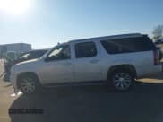 ✅ 2010 GMC Yukon XL Denali • VIN: 1GKUKMEF7AR280212 • Lot: 43642221. Listed on IAAI with 314,758 mi. Free auction sales archive from the USA and detailed vehicle history report at DreamBid. Image 14.