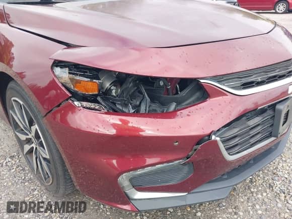 2016 Chevrolet Malibu LT z VIN 1G1ZF5SX3GF186890, wystawiony jako IAAI lot #43275631 z przebiegiem 163 982 mil mil oraz . Historia ofert i sprzedaży dostępna na DreamBid. Obrazek 6.