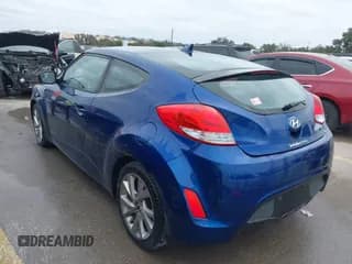 ✅ 2017 Hyundai Veloster • VIN: KMHTC6AD6HU311991 • Lot: 41269087. Wystawiony na IAAI z przebiegiem 58 576 mil. Bezpłatny archiwum sprzedaży aukcyjnych z USA i szczegółowy raport historii pojazdu na DreamBid. Zdjęcie 3.