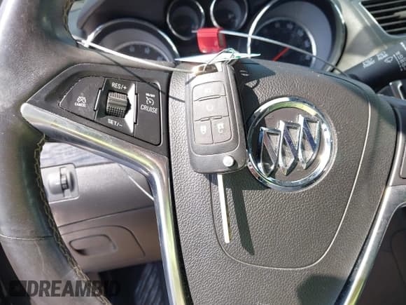 ✅ 2015 Buick Encore Leather • VIN: KL4CJGSB6FB251615 • Lot: 43353654. Wystawiony na IAAI z przebiegiem 111 932 mil. Bezpłatny archiwum sprzedaży aukcyjnych z USA i szczegółowy raport historii pojazdu na DreamBid. Zdjęcie 11.