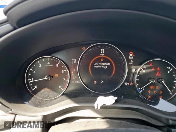 ✅ 2025 Mazda 3 S Preferred • VIN: 3MZBPACM1SM450195 • Lot: 67138405. Wystawiony na Copart z przebiegiem 10 368 mil. Bezpłatny archiwum sprzedaży aukcyjnych z USA i szczegółowy raport historii pojazdu na DreamBid. Zdjęcie 9.