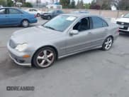 ✅ 2005 Mercedes-Benz C 230 Kompressor • VIN: WDBRF40J15F688423 • Lot: 41906317. Wystawiony na IAAI z przebiegiem 151 261 mil. Bezpłatny archiwum sprzedaży aukcyjnych z USA i szczegółowy raport historii pojazdu na DreamBid. Zdjęcie 2.