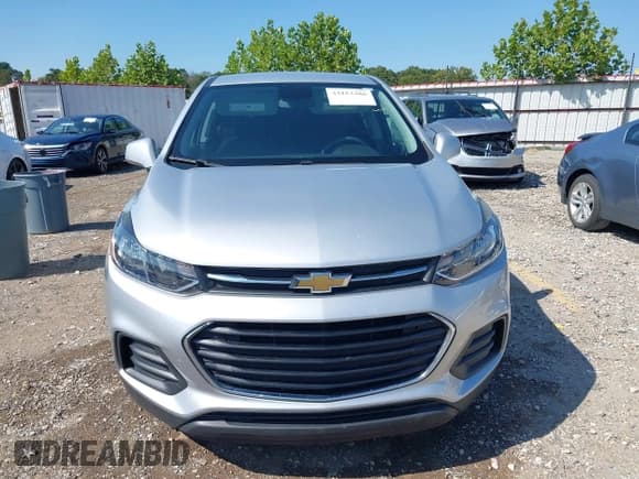 ✅ 2020 Chevrolet Trax LS • VIN: 3GNCJKSB2LL223501 • Lot: 43153286. Listed on IAAI with 60,706 mi. Free auction sales archive from the USA and detailed vehicle history report at DreamBid. Image 12.