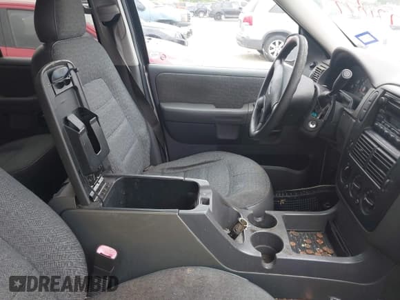 ✅ 2003 Ford Explorer XLS • VIN: 1FMZU62K43ZB20487 • Lot: 42771879. Listed on IAAI with 215,471 mi. Free auction sales archive from the USA and detailed vehicle history report at DreamBid. Image 5.